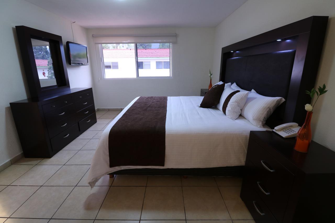 Mision Express Saltillo Exterior foto